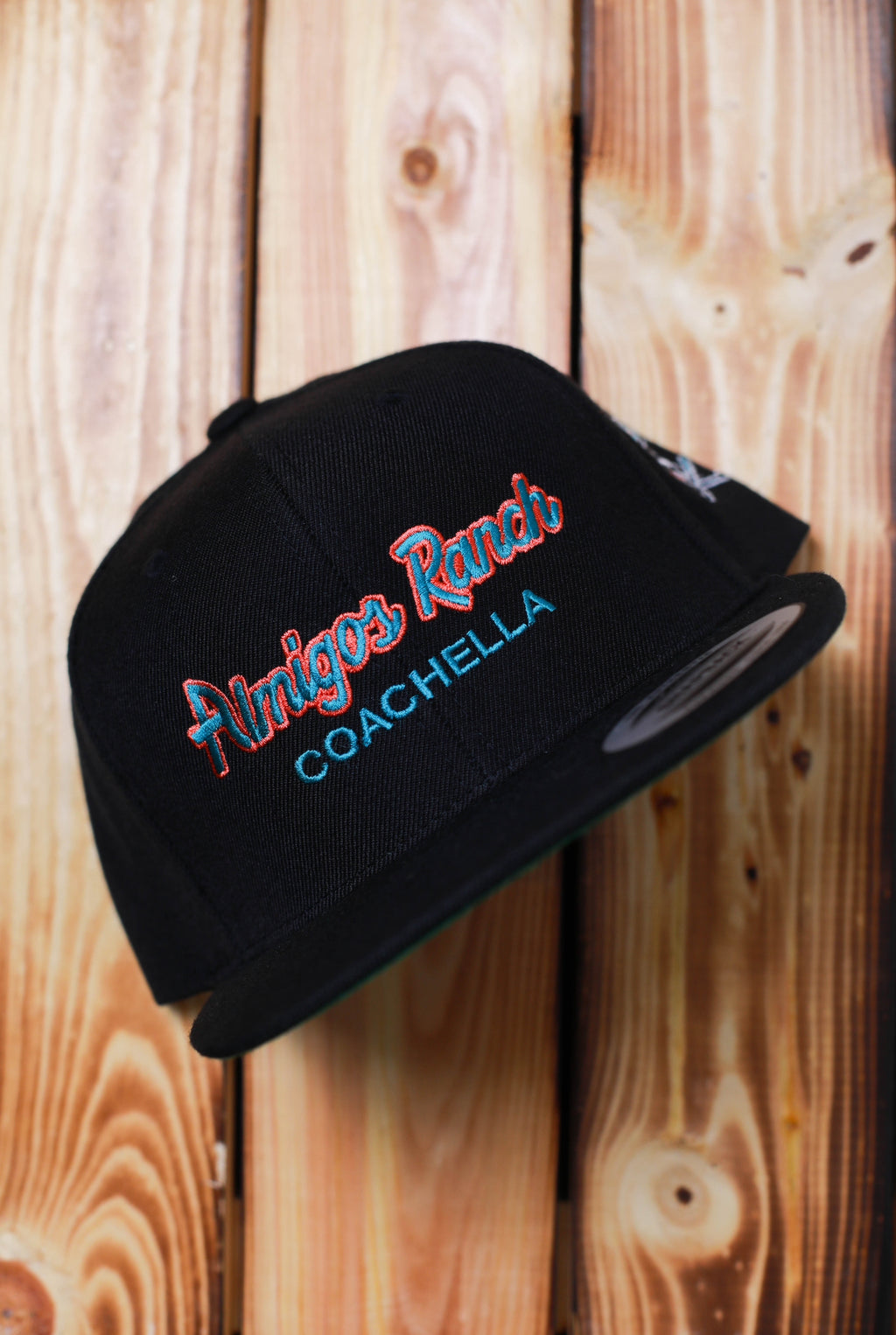 Almigos Ranch Vintage Snap